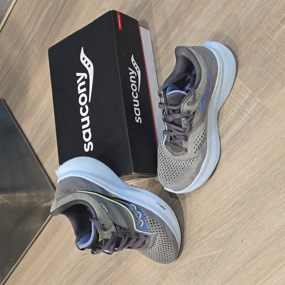 Sneakers